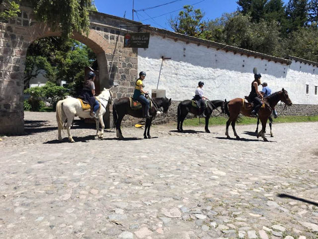 horse back riding in Ecuador